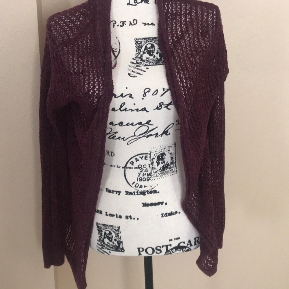 Cute burgundy cardigan.